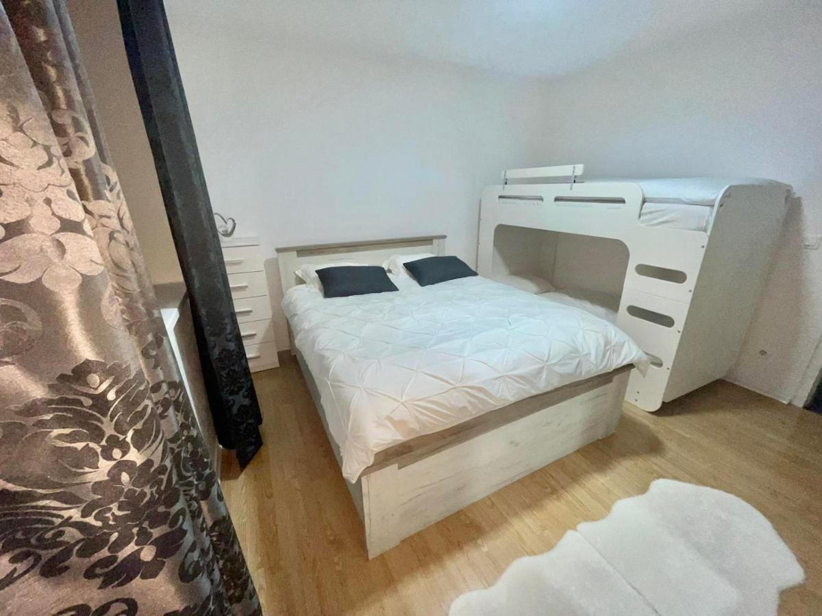 Muric Apartman 7 Ljubljana Luaran gambar