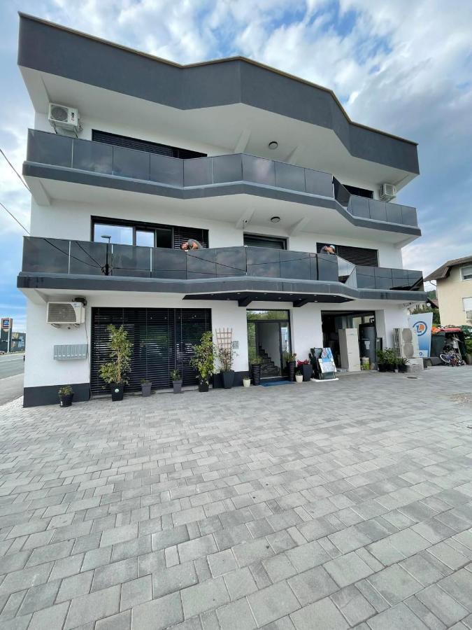 Muric Apartman 7 Ljubljana Luaran gambar